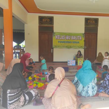 Upaya Peningkatan Kesehatan Anak Melalui Pelaksanaan Kelas Ibu Balita di Balai Desa Ngabar